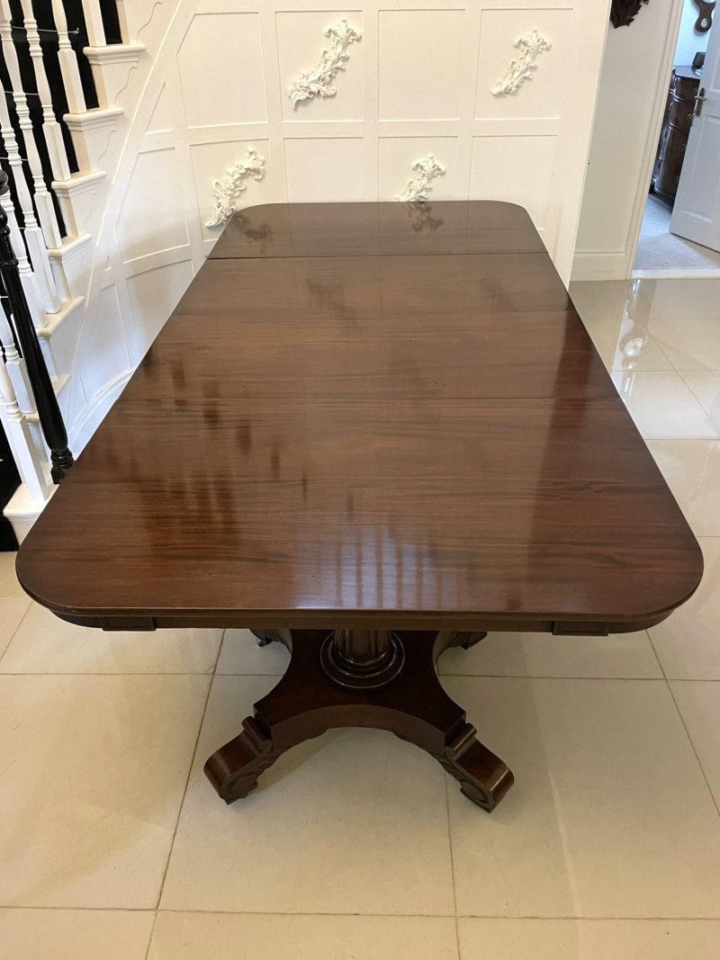 Exceptional Quality Antique Regency Figured Mahogany Triple Pedestal 10/12 Seater Dining Table